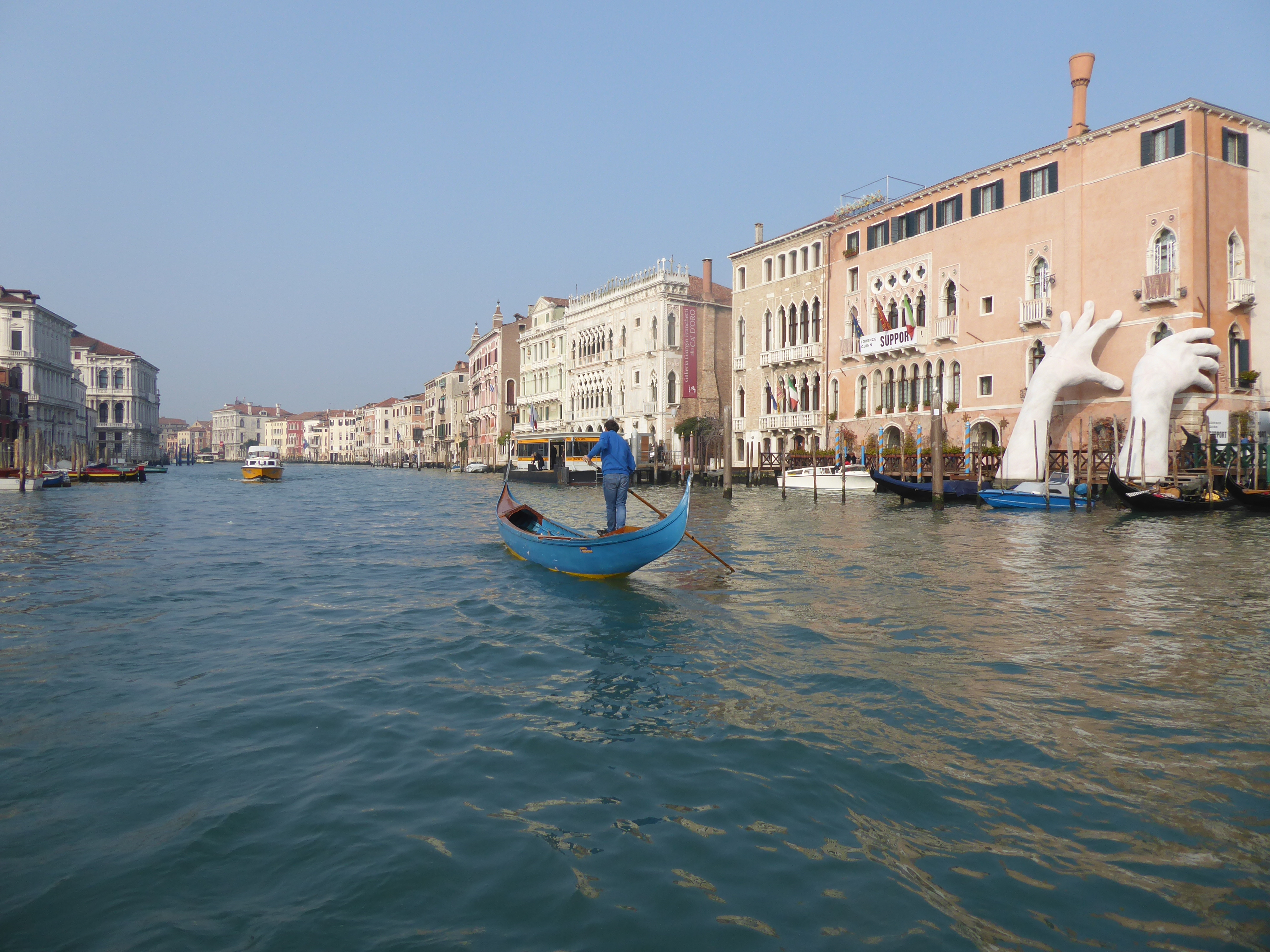 Mani Salvataggio.JPG